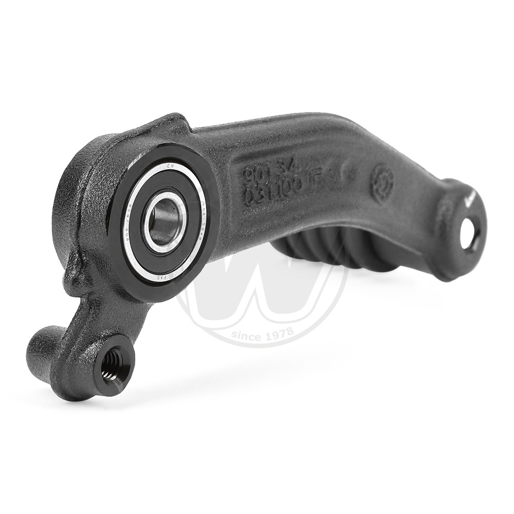 0JN6418_ag8809 three.jpg